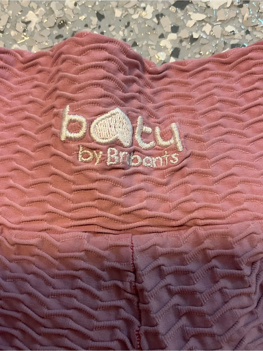 Textured Pink Sports Bra & Leggings Set - Picture 2 of 5